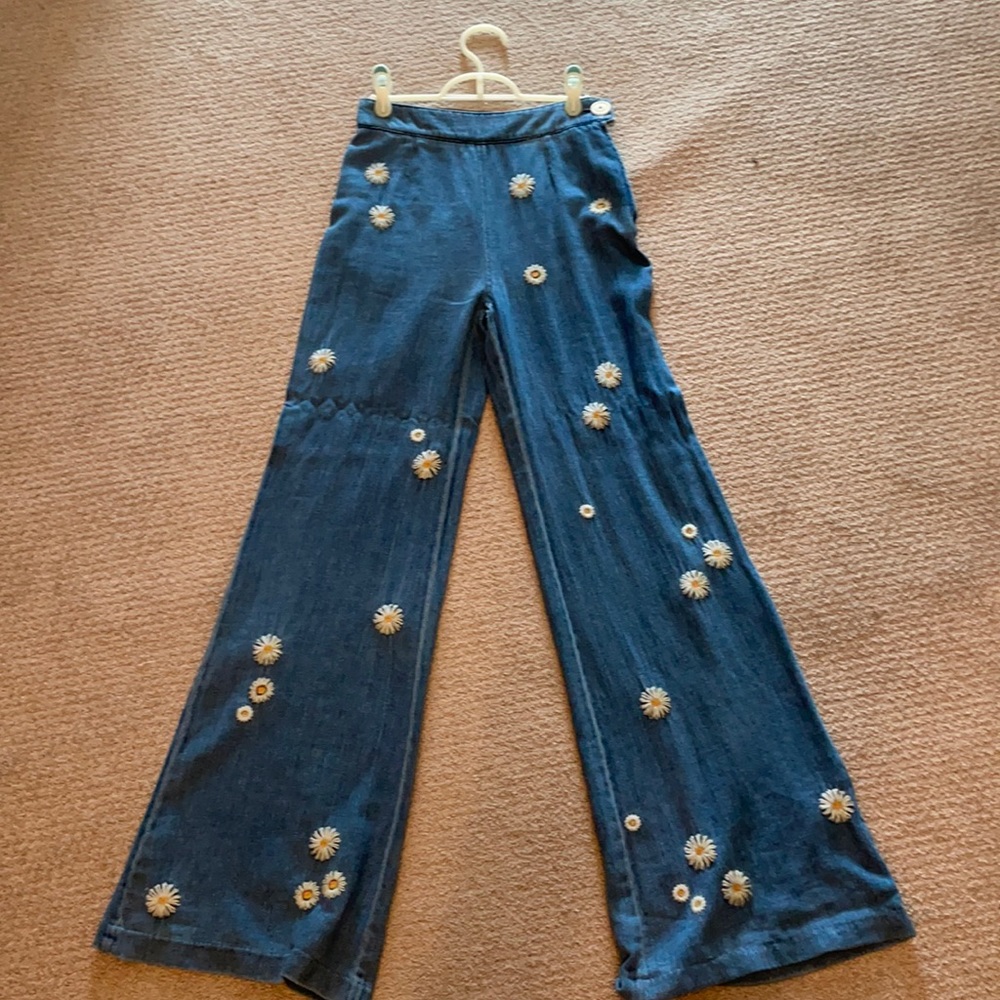 Free people Daisy Bellbottom jeans— 24